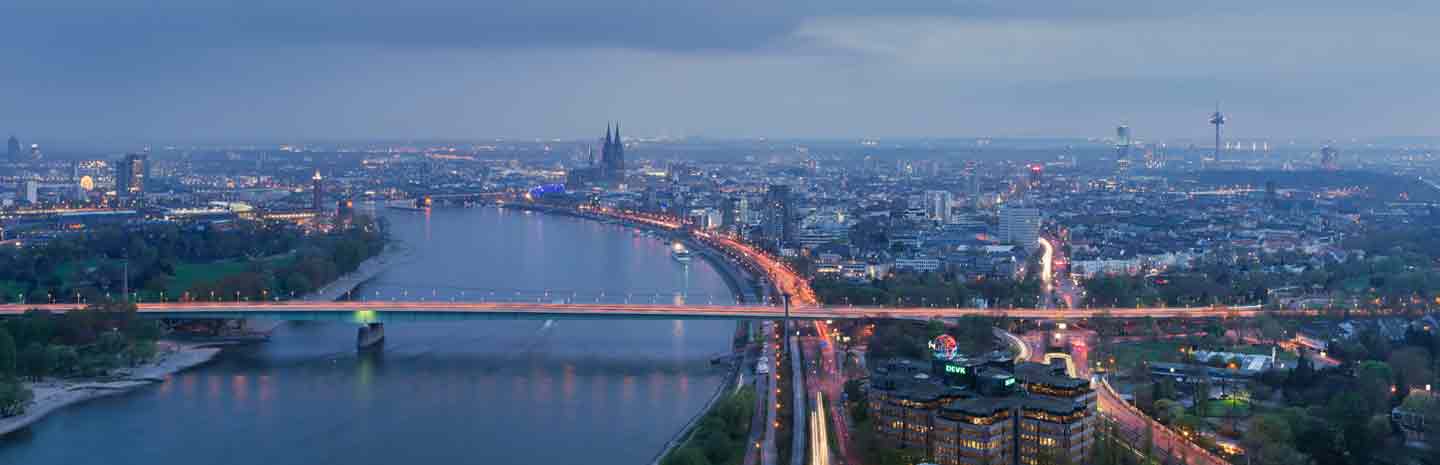 Köln uns Rhein in Blickrichtung Süden